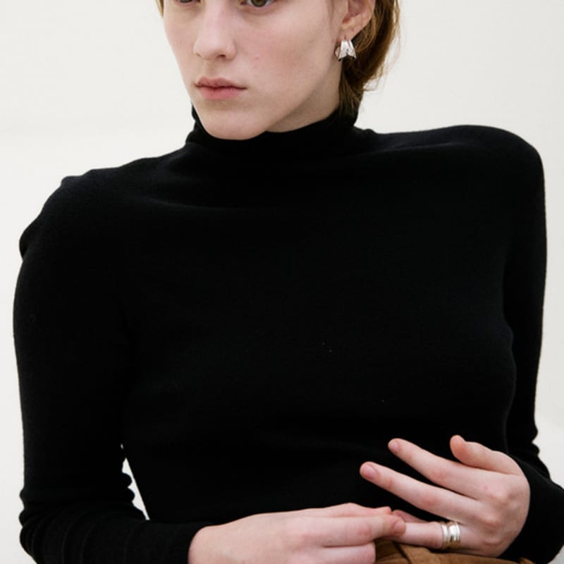 Poery Wavy Earring