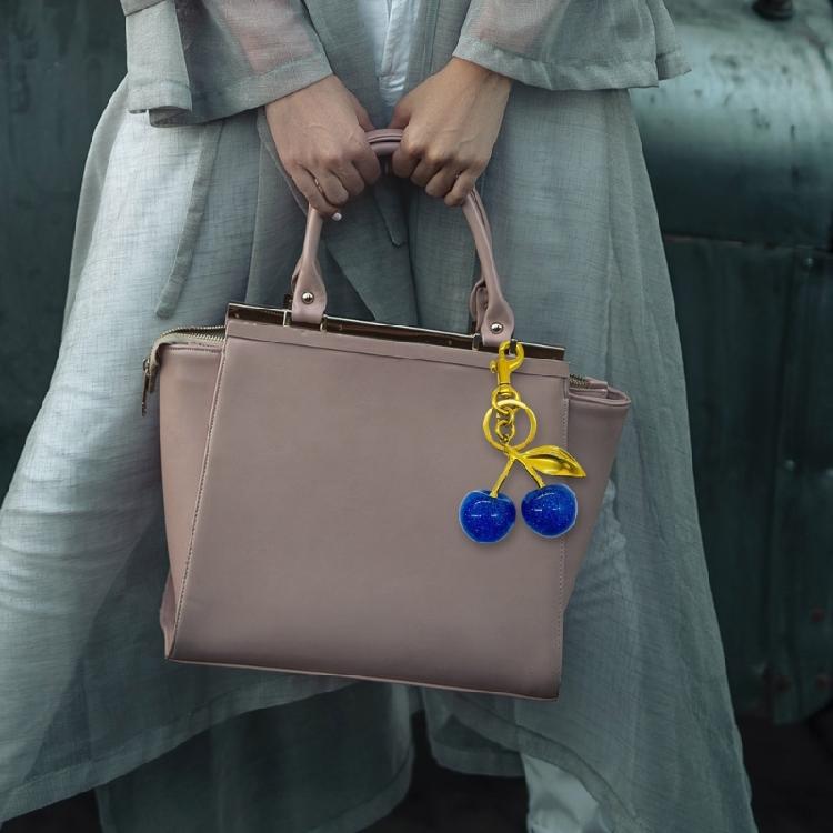 Unique Cherry Keychain Crafted Fashion Pendant Cherry Key Pendant Metal Texture Present for Girls Woman Fashion Lover