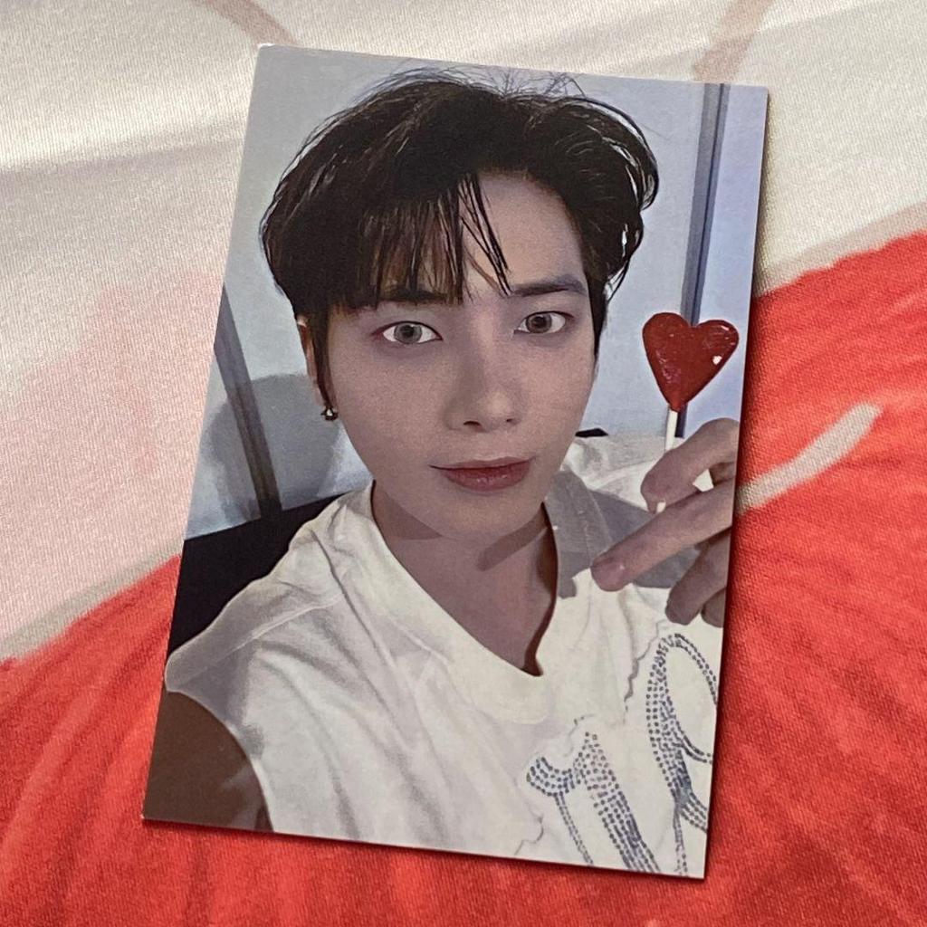 [USED] TXT Korea Love Language Taehyung Trading Card