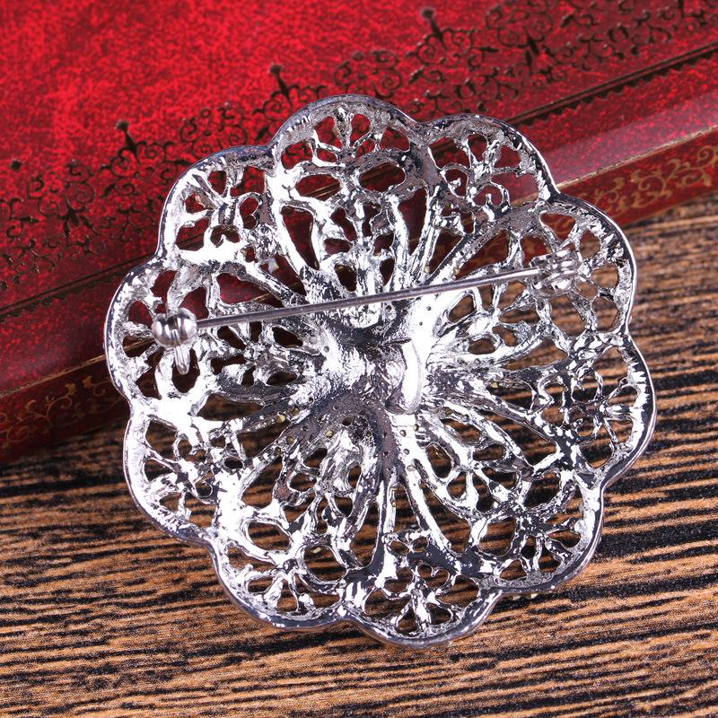 Fashion Pearl Flower Brooch Hundred Dinner Hundred Corsage Pins Exquisite Ethnic Style Hypoallergenic Luxury Enamel Brooch Long-Lasting Color BFF Gift