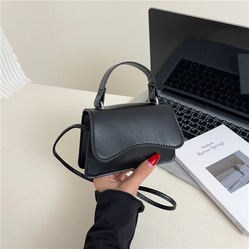 Women's bag fashion shoulder bag fresh and simple oblique span bag small square bag summer new solid color personalized handbag women