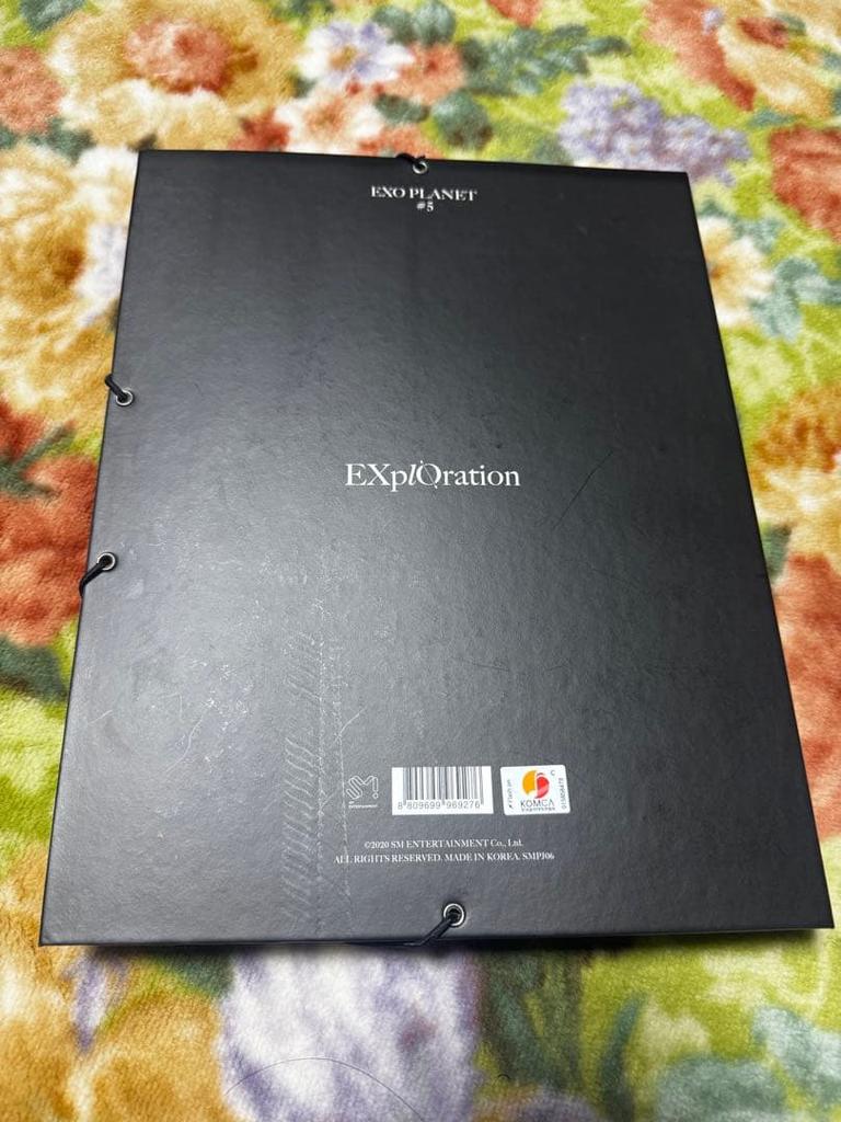 [USED] EXO /PLANET5 EXplOration LIVE Photobook CD