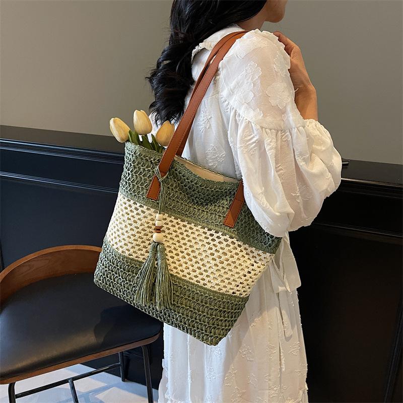 Tragetasche Großraum Ein-Schulter-Tasche für Frühling und Sommer Strukturierte gewebte Pendeltasche