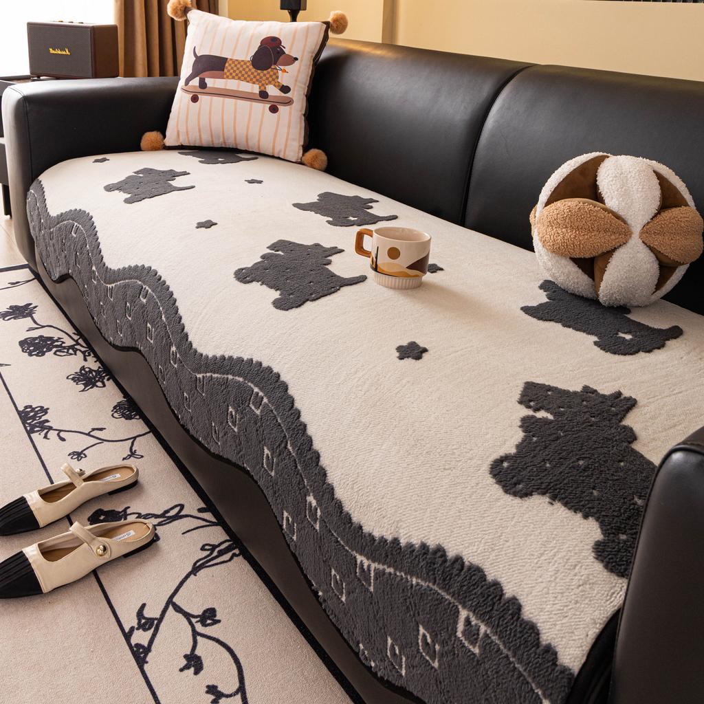 Winter Plush Non-Slip Cute Pattern Sofa Throw Cover Cartoon Dog Sofa Cushion Soft Fuzzy Furniture Protector Couch Pad Mats