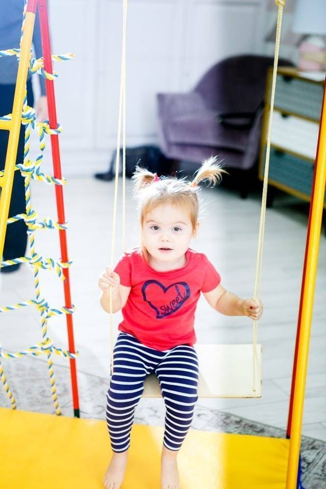 swing seat for pyramid