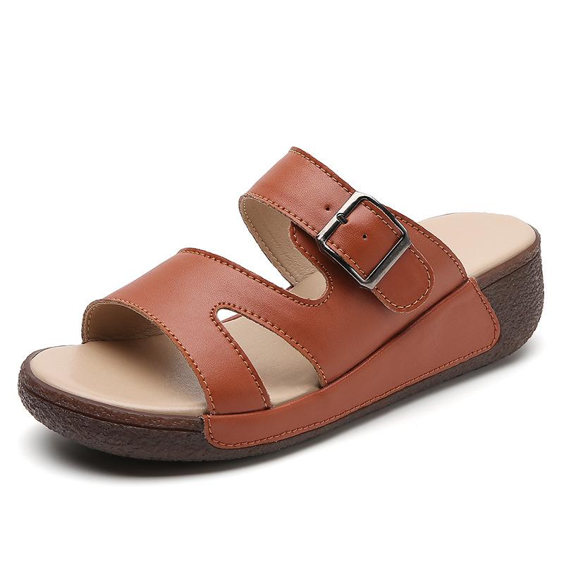 Lady Sandals for HotSeason Wear Non-slip Soft Sole Lady Sandals Large-sized Thick-soled Sponge Cake Flip-flops FootPairs