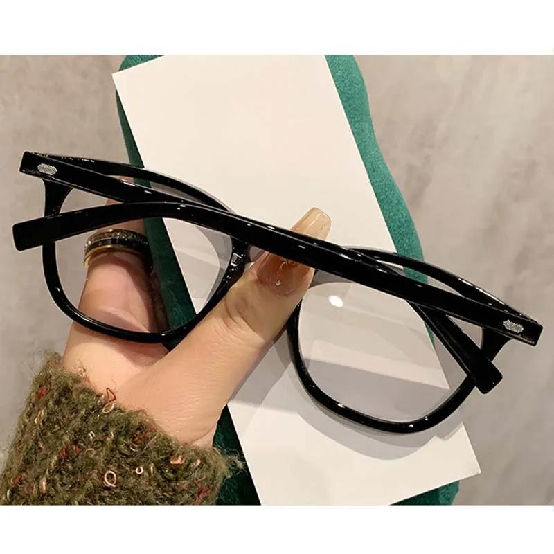 Photochromic Spectacles Optical Glasses Indoor Outdoor Color Changing Eyewear UV protection Blue Light Blocking Computer Glasses