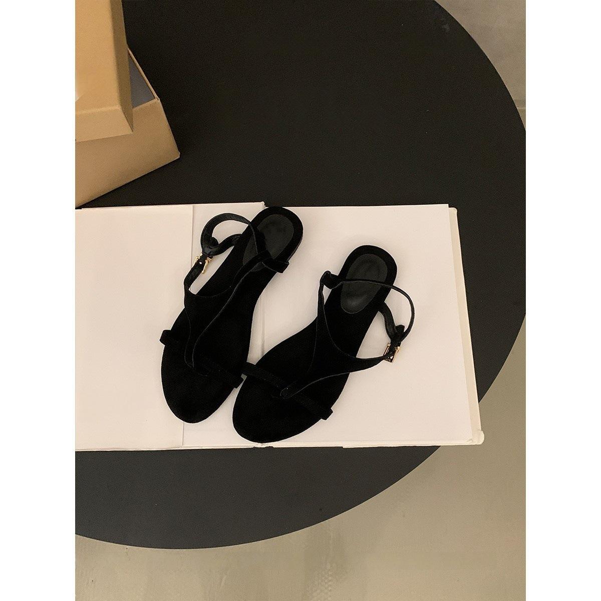 

2025 summer new retro niche sandals fairy shoes soft flat bottom with skirt thin belt brown Roman shoes 40 чёрный