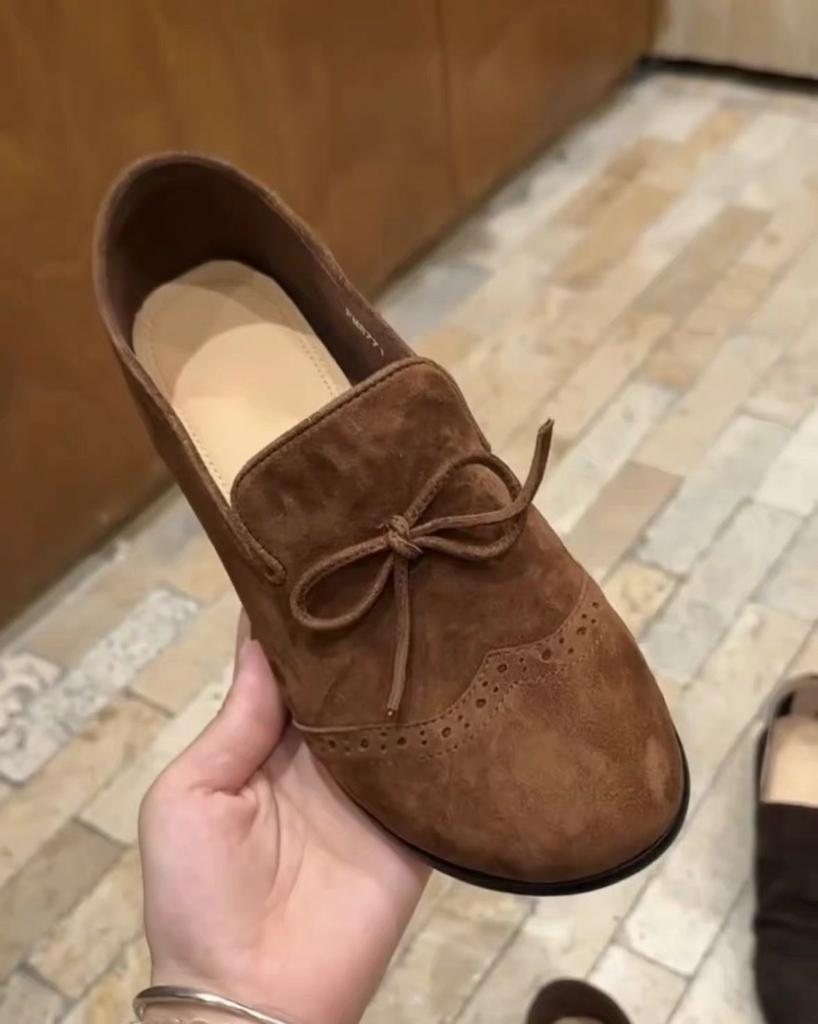 Schafsleder-Version ~ Vintage Wildleder Schleife Brogue Einzelne Schuhe Slipper Damen 2025 Herbst und Winter vielseitige kleine Lederschuhe