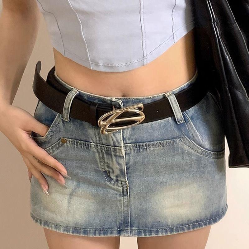 Retro Black Elegant Waist Belt For Women With Unique Design For Everyday Wear