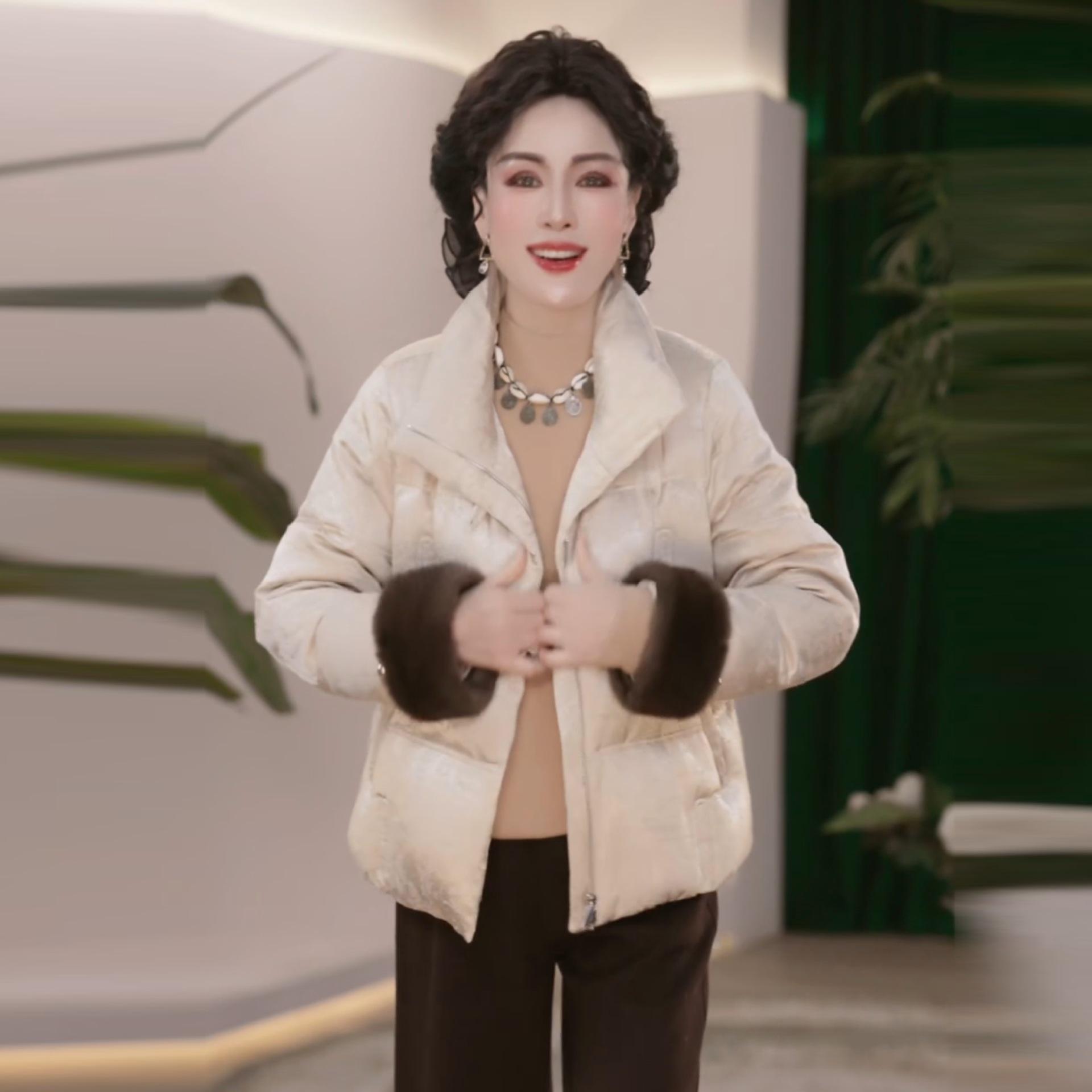 

2025 Winter Chinese Style Down Jacket for Middle-Aged & Elderly Women - Warm, Slimming Stand Collar Outerwear 5XL (recommended 150-165 jin)
