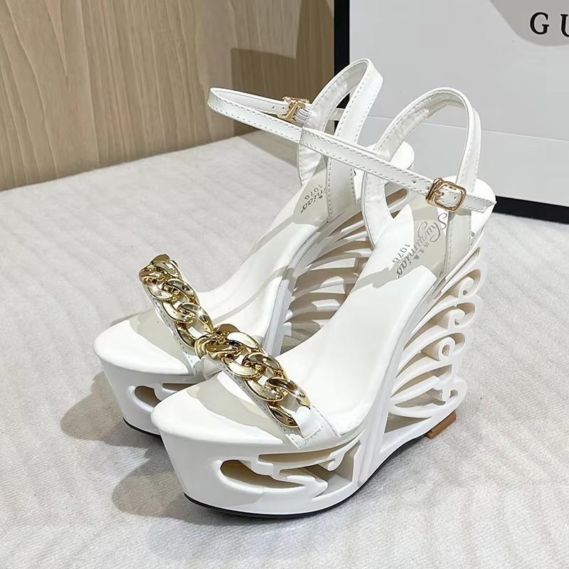 2025 Special-Shaped Metal Buckle High Heels Thick Heel High Heel Waterproof Table Hate Sky High Sandals Wedges Shoes For Women