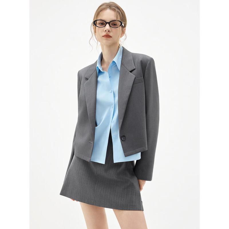

Business Casual Three-Quarter Sleeve Top M