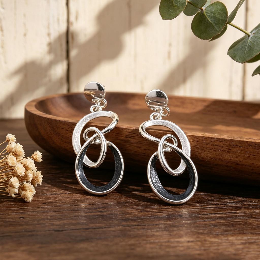 Explosive Double-ring Interlocking Pure Hand-painted Earrings, Niche Commuting Versatile Light Luxury Temperament Versatile Earrings