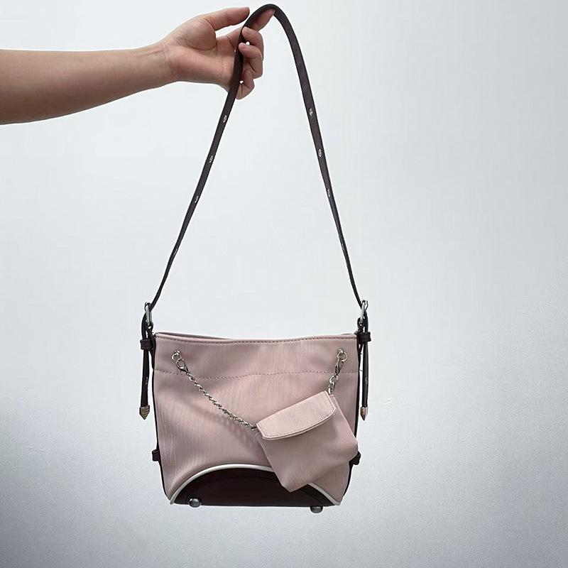 

Premium Handbag 2025 New Trendy Light Luxury Mom Bag Multi-layer Large Capacity Shoulder Crossbody Bag Premium Sense розовый