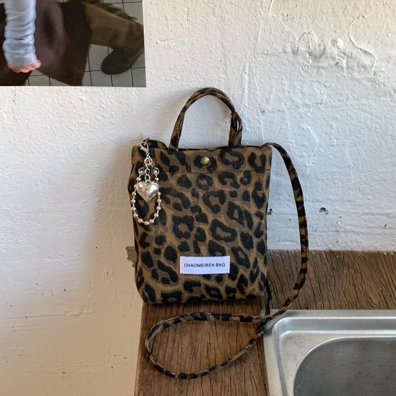 Trendy Autumn Winter Brown Leopard Print Small Buet Bag Women's New 2026 Handheld Crossbody Phone Bag Soft Canvas Daily Use