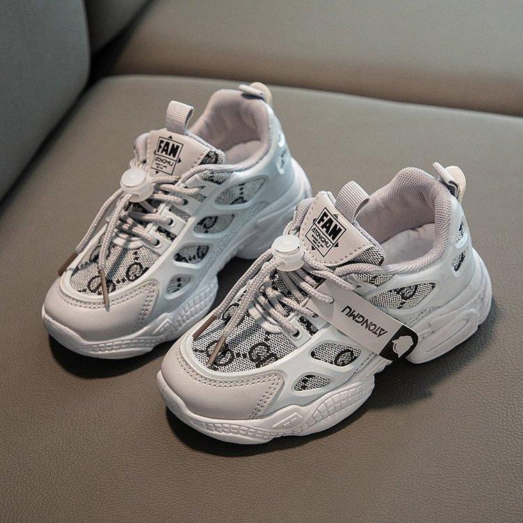 

Детские повседневные кроссовки на мягкой подошве, новые универсальные, для маленького мальчика, красивые, для бега, на мягкой подошве, удобные, весенне-осенние, для девочек 31 yards inner length 19.5CM