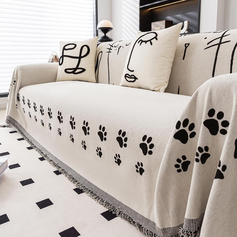 Cute Cat Chenille Sofa Towel for the Living Room, Nordic Style Home Decor with Tassel Edges, Three-Seater Sofa Set