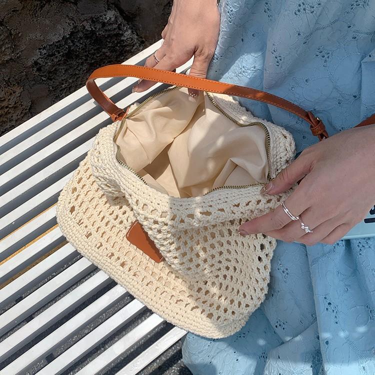 Woven Hollow Bag Women's 2025 New Summer Seaside Vacation Travel Tote Bag Beach Bag Shoulder Armpit Bag