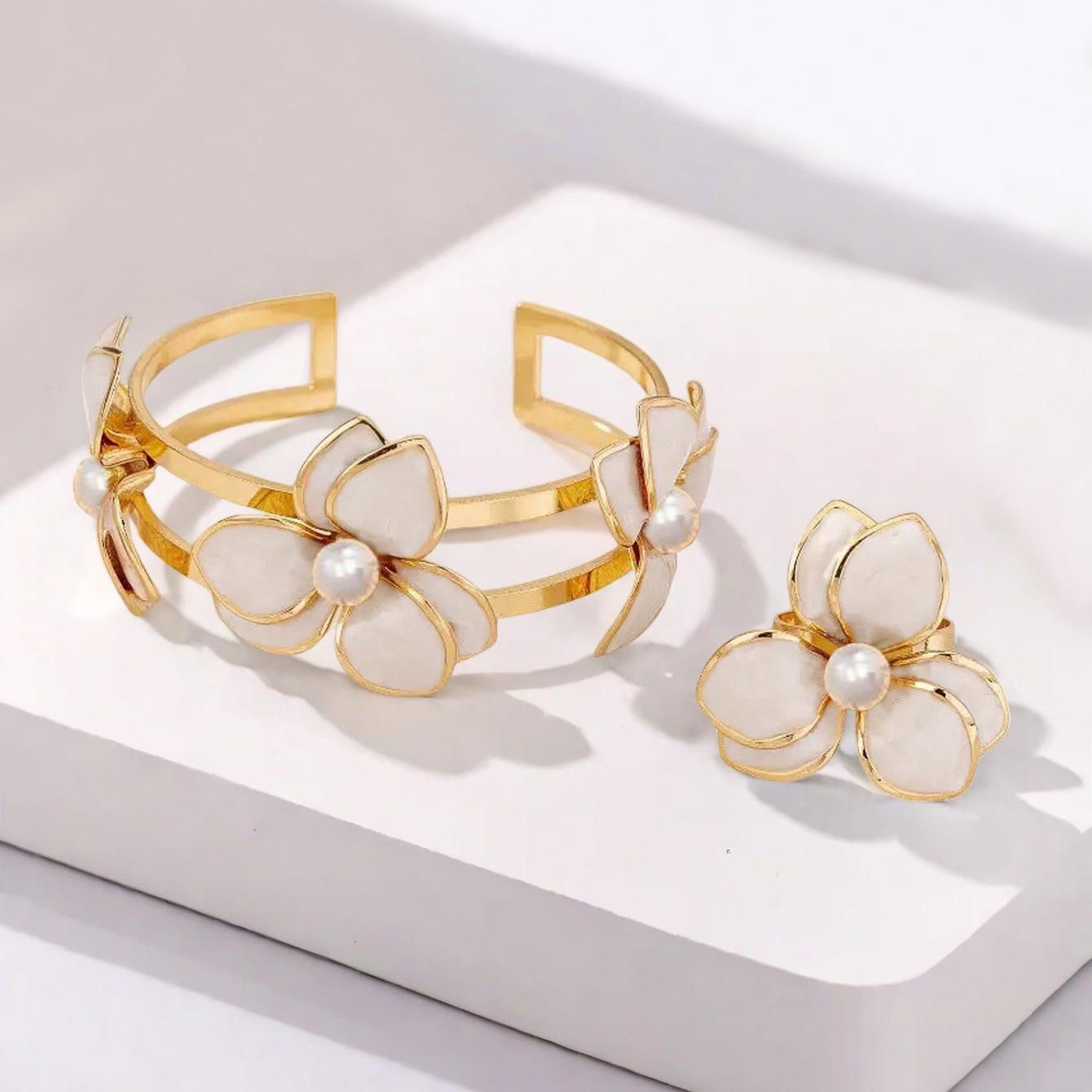Elegant European & American Faux Pearl Flower Bracelet Ring Set - Adjustable