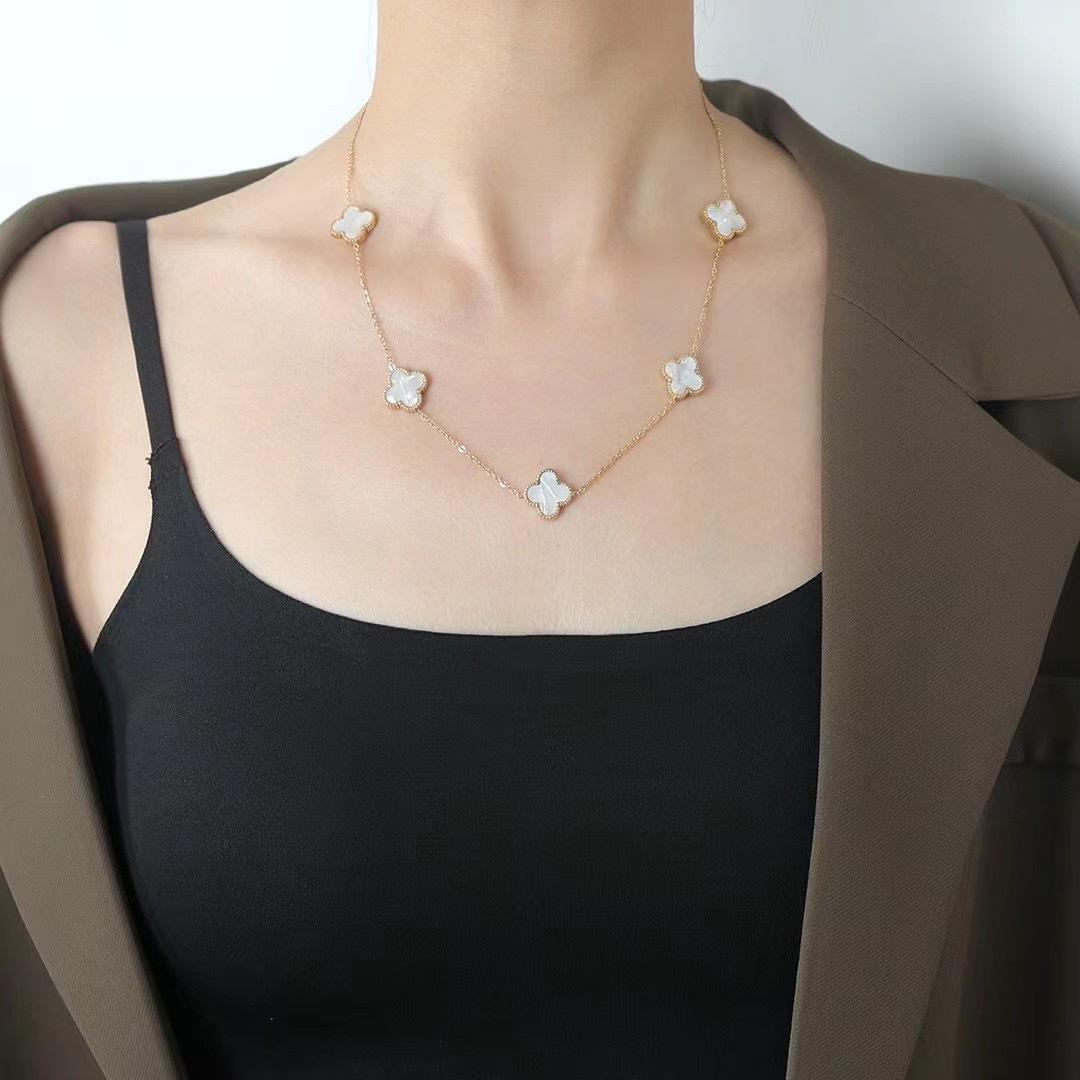 

Ожерелье из титановой стали с четырьмя листами клевера, изысканное двустороннее ожерелье с пятью четырьмя листами клевера, лучший подарок для девочек белый