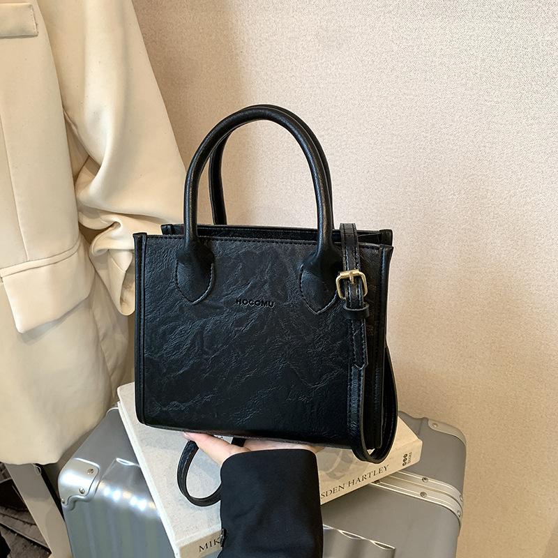 Small bag women's autumn and winter new retro shoulder messenger bag popular portable small square bag