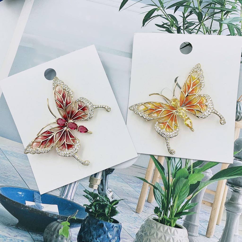 Handcraft Alloy Butterfly Pin Intricate Craftsmanship Sturdy Materials Fashion Accessory for Outfits or Bags Decoration