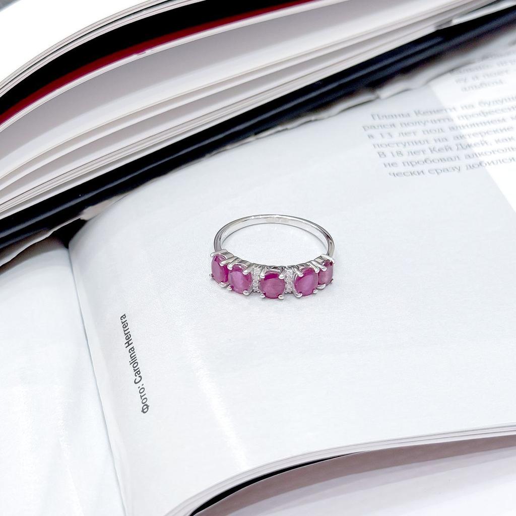 Silver Ring with Natural Ruby 2.637ct, Cubic Zirconia, Weight of the Product 2.19 G (2165187)