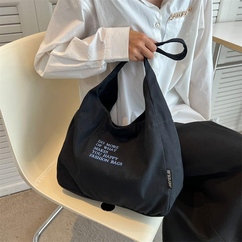 Spring and Summer New Women's Tote Bag Lazy Wind Nylon Messenger Bag Women's Large-capacity Fashion Shoulder Bag