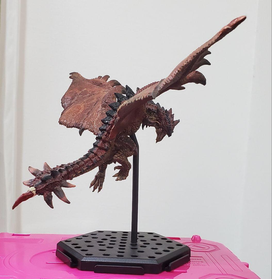 

[USED] Monster Hunter Black Flame King Rathalos Figure