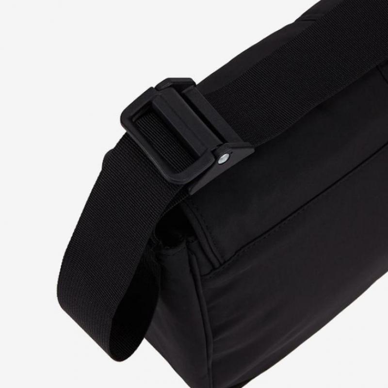 New Balance Padded Crossbody Bag Nbgcdsl402 19