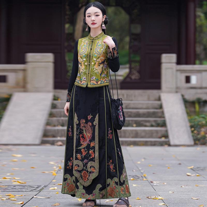 High-Quality Women's Embroidered Satin Cape Vest - Ethnic Style, Chinese Retro