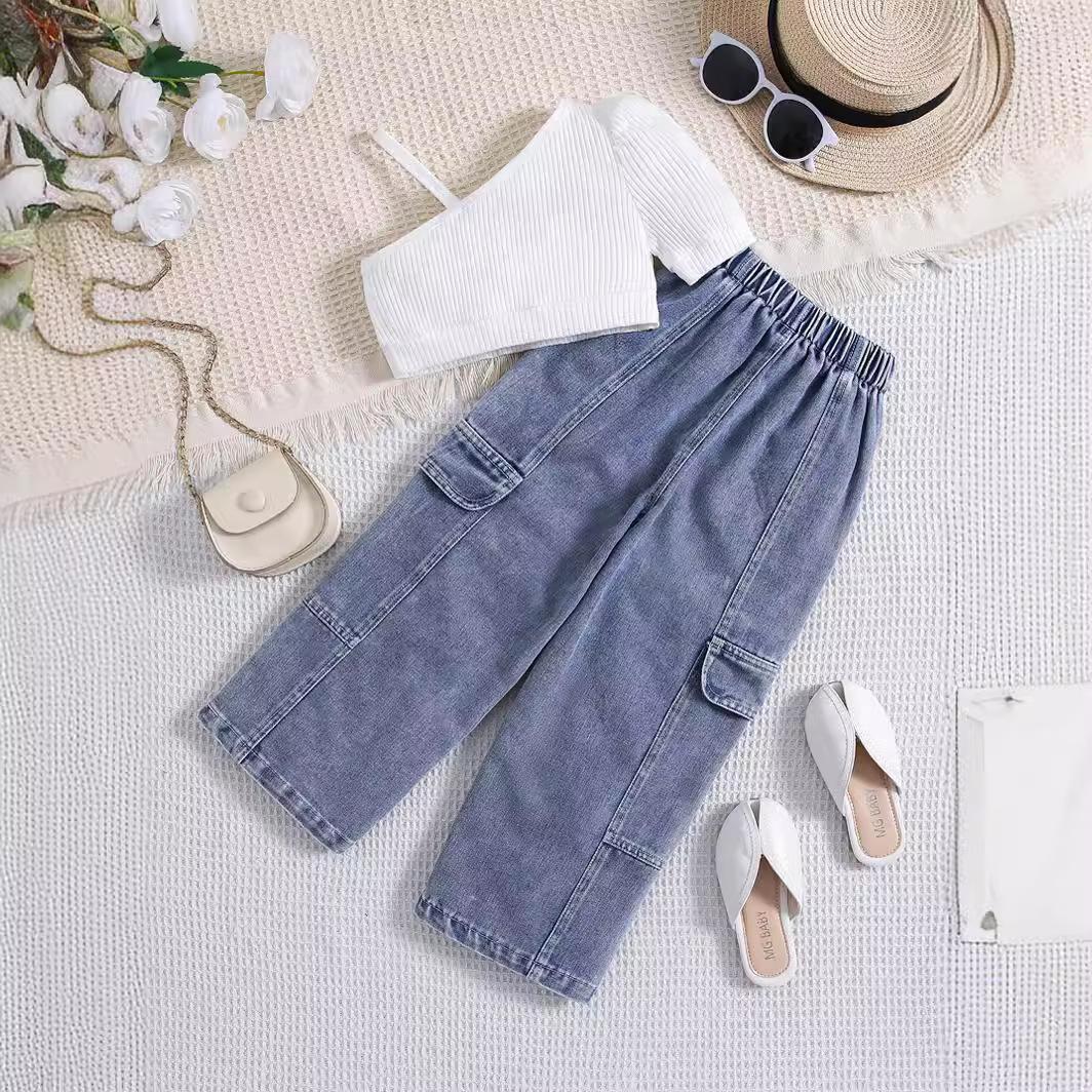 

Girls Fashion Set: Summer Children s Solid-color Short-sleeved Off-the-shoulder Pullover, Multi-button Denim Trousers Two-piece Set 140cm світло-фіолетового кольору