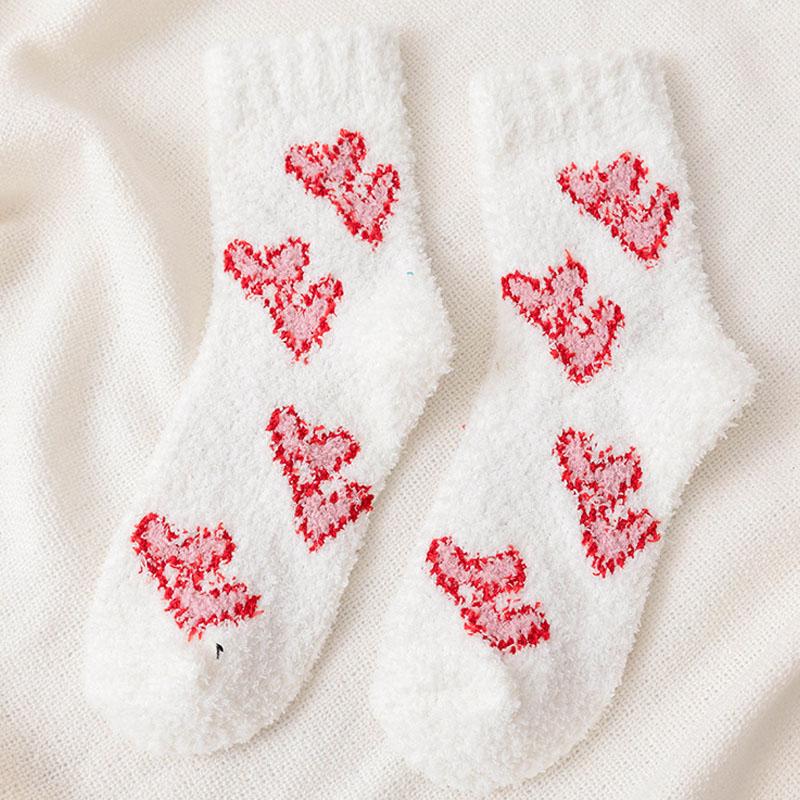 5 paare/los Winter Herz-förmigen Korallen Fleece Mitte Rohr Socken Verdickt Möbliert Pelzigen Weichen Nette Hause Boden Schlaf Baumwolle frauen Socken