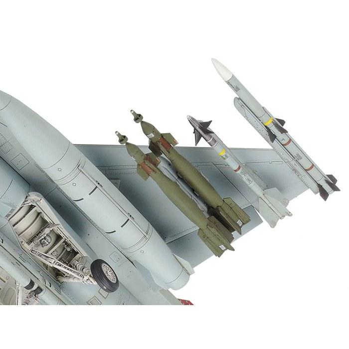 Tamiya 1/48 Masterpiece Series No.101 US Air Force Lockheed Martin F-16C Block 25/32 Fighting Falcon US States Air Force Plastic Model