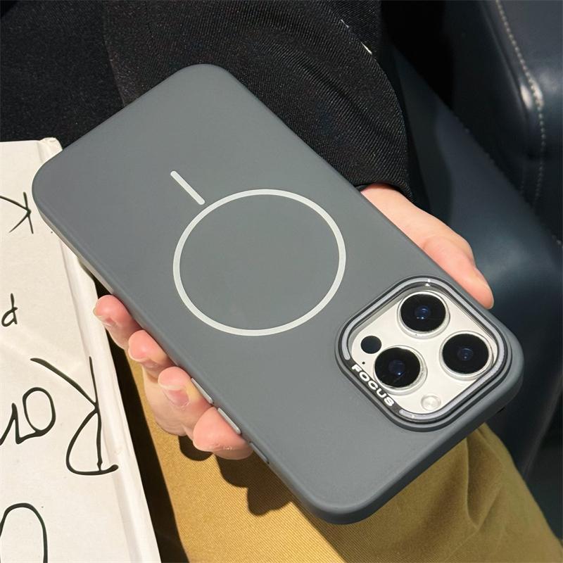 Luxury Matte PC Hard Ultra-thin Phone Case For iPhone 16 15 14 Plus 13 12 11 Pro Max Magnetic For Magsafe Wireless Charge Cover
