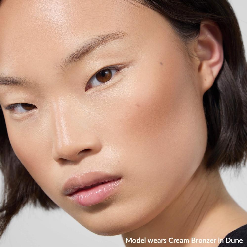 Refy CreAm Bronzer 0.29 Oz 8.3 G Dune liGht With A neutrAl Cool Undertone