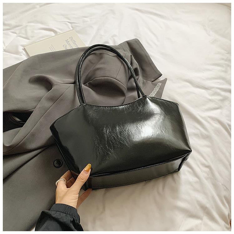 

Premium commuter shoulder bag large capacity bag women s new fashion portable tote bag hand bag