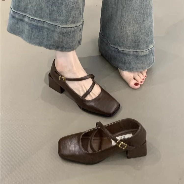 Retro Mary Jane shoes in early autumn 2025 new French temperament elegant square head light mouth thick heel high heel small leather shoes