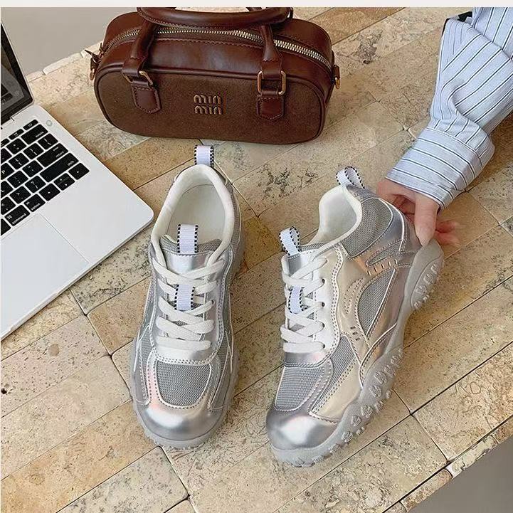 

Women s new mesh breathable color matching casual shoes fashionable non-slip lightweight lace-up dad shoes retro 40 серебряный