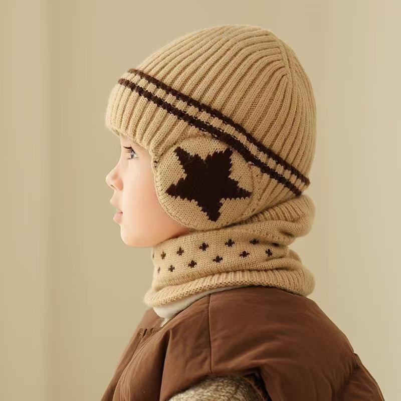 Winter children's hat scarf two-piece set, fleece thickened five-star ear protection hat, warm wool baby cover hat