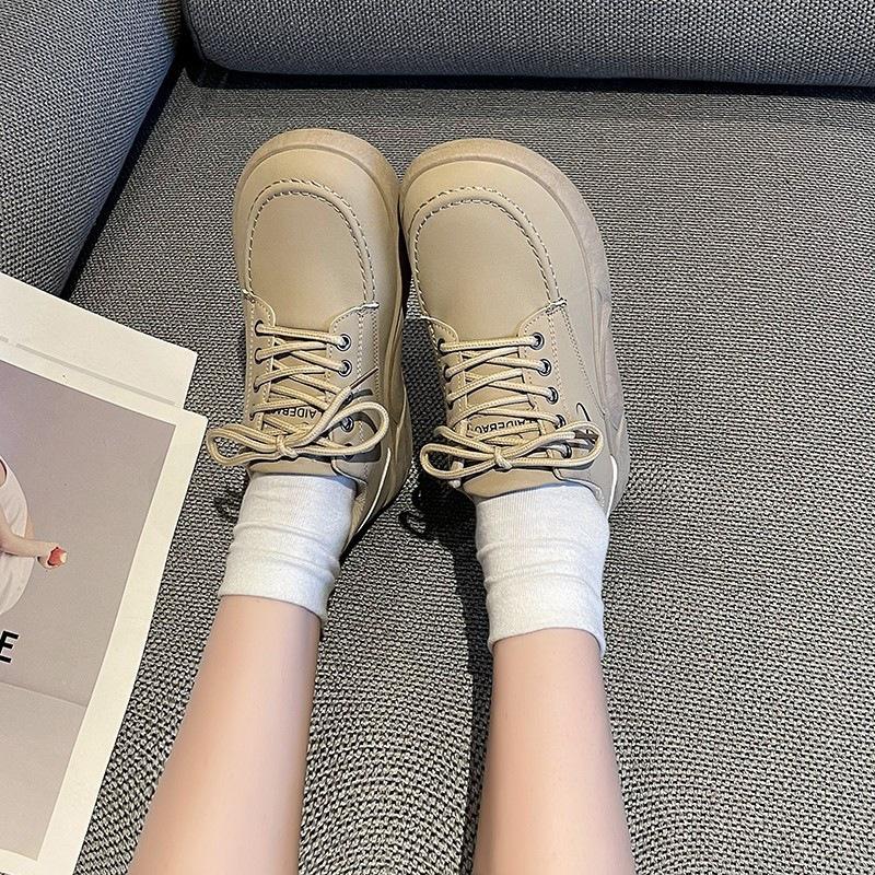 2025 new thick-soled white shoes women's autumn versatile soft-soled fashion sports and leisure shoes travel shoes running shoes women