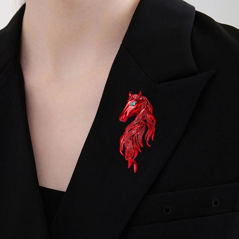 Handgefertigte Pferdekopf-Brosche Tragbares Legierungs-Accessoire für Freizeit- und Formelle Outfits