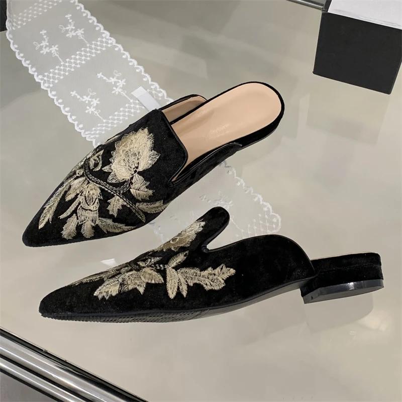 Fashion Eilyken Summer Design Embroidery Pointed Toe Mules Women Slippers Low Heels Party Shoes Fashion Zapatos De Mujer