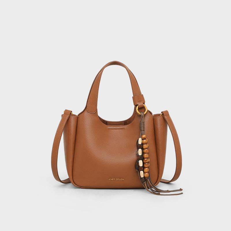 Bag Women s New Women s Bag Summer Leather Shoulder Crossbody Bag Premium Commuter Handbag коричневый