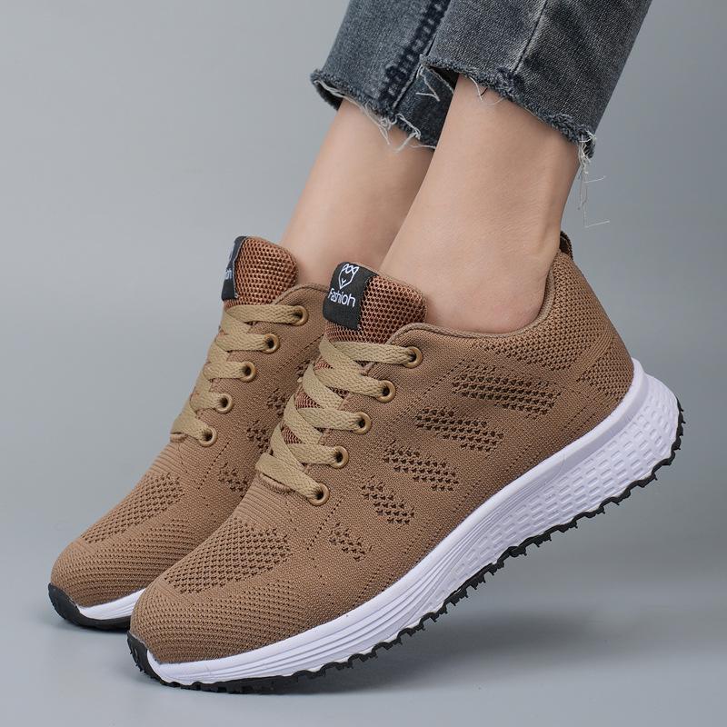 2026 Korean Style Lightweight Breathable Fly Knit Running Shoes for Women and Men