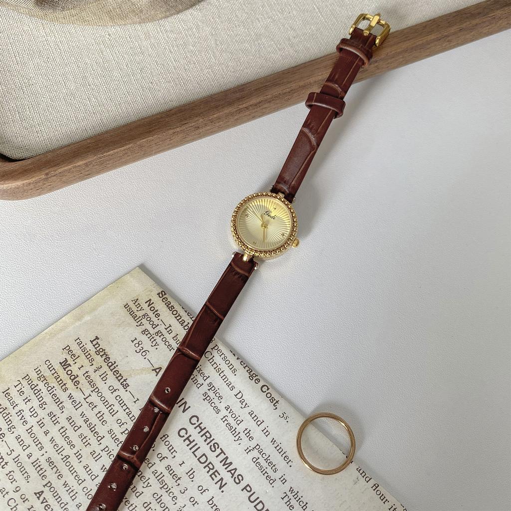 NEW Retro Elegant Women's Watch with Stylish Ray Pattern Dial, Genuine Leather Strap, Quartz Women's Watches Women's Gift