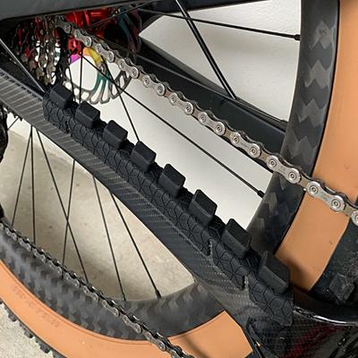 Chain Stay Protector Dirt-resistant Waterproof Wear-resistant 3D Embossment Silicone Rust Resistant Frame Chain Guards for Cycling