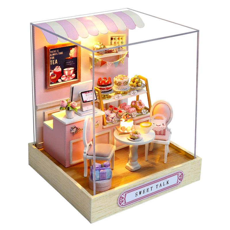 Zhiquwu DIY Miniature Dollhouse Kit