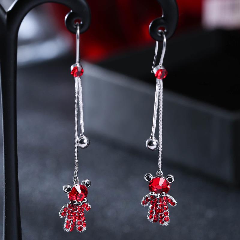 Simple Ruby Geometric Bear Earrings: Cute Diamond-Inlaid Studs, Girlish Niche Jewelry